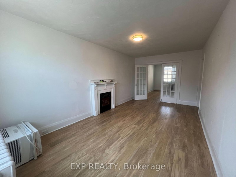 6 - 102 Greensides Avenue