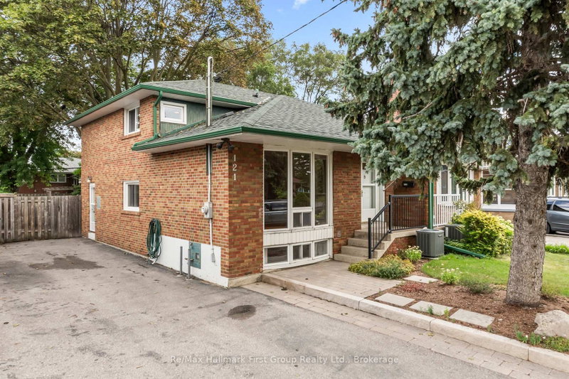 121 Roywood Drive