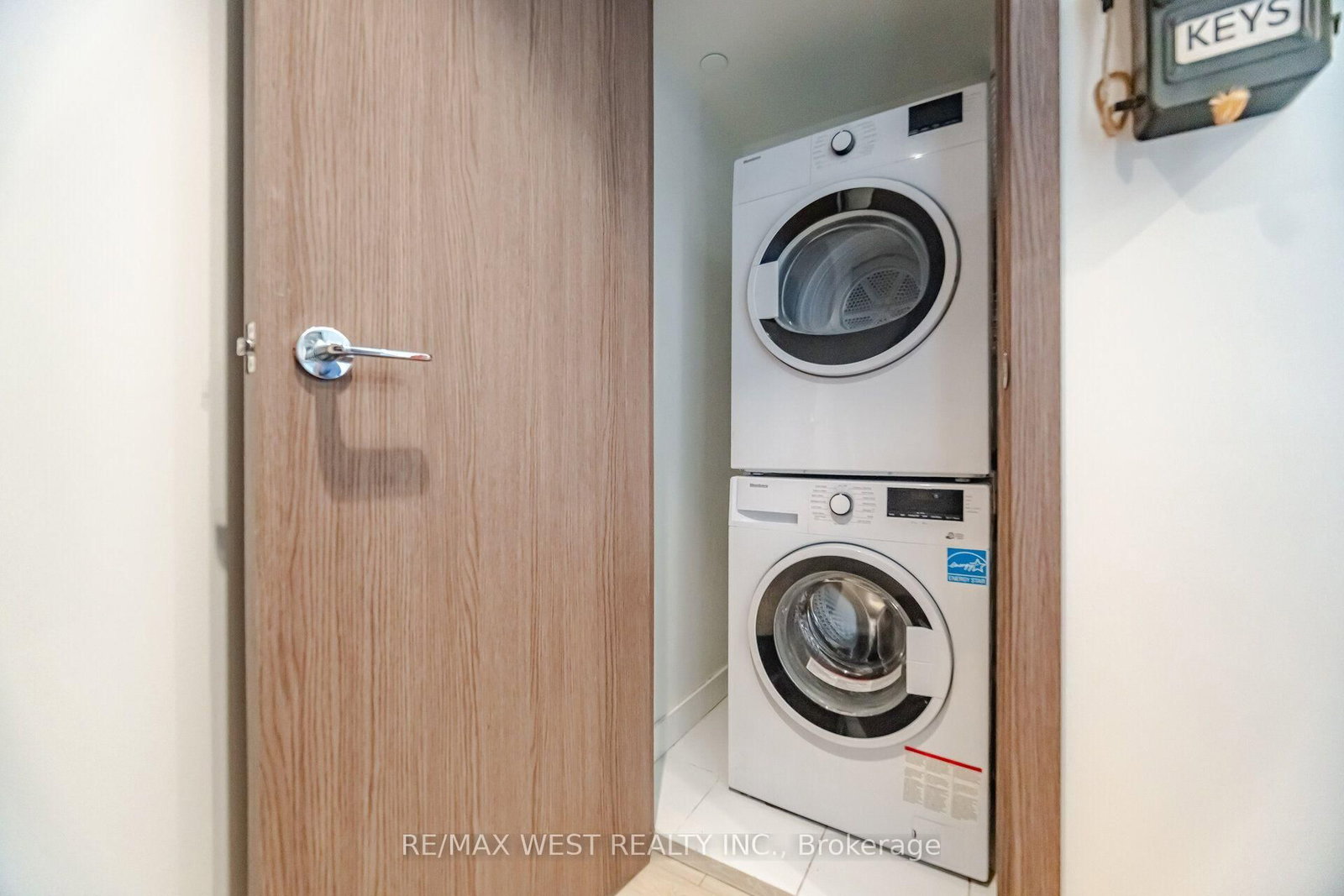 17 Bathurst Street • #1602 • Toronto, ON photo 33