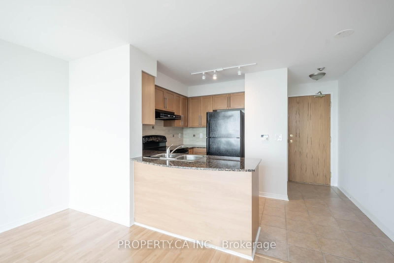 PH03 - 5508 Yonge Street