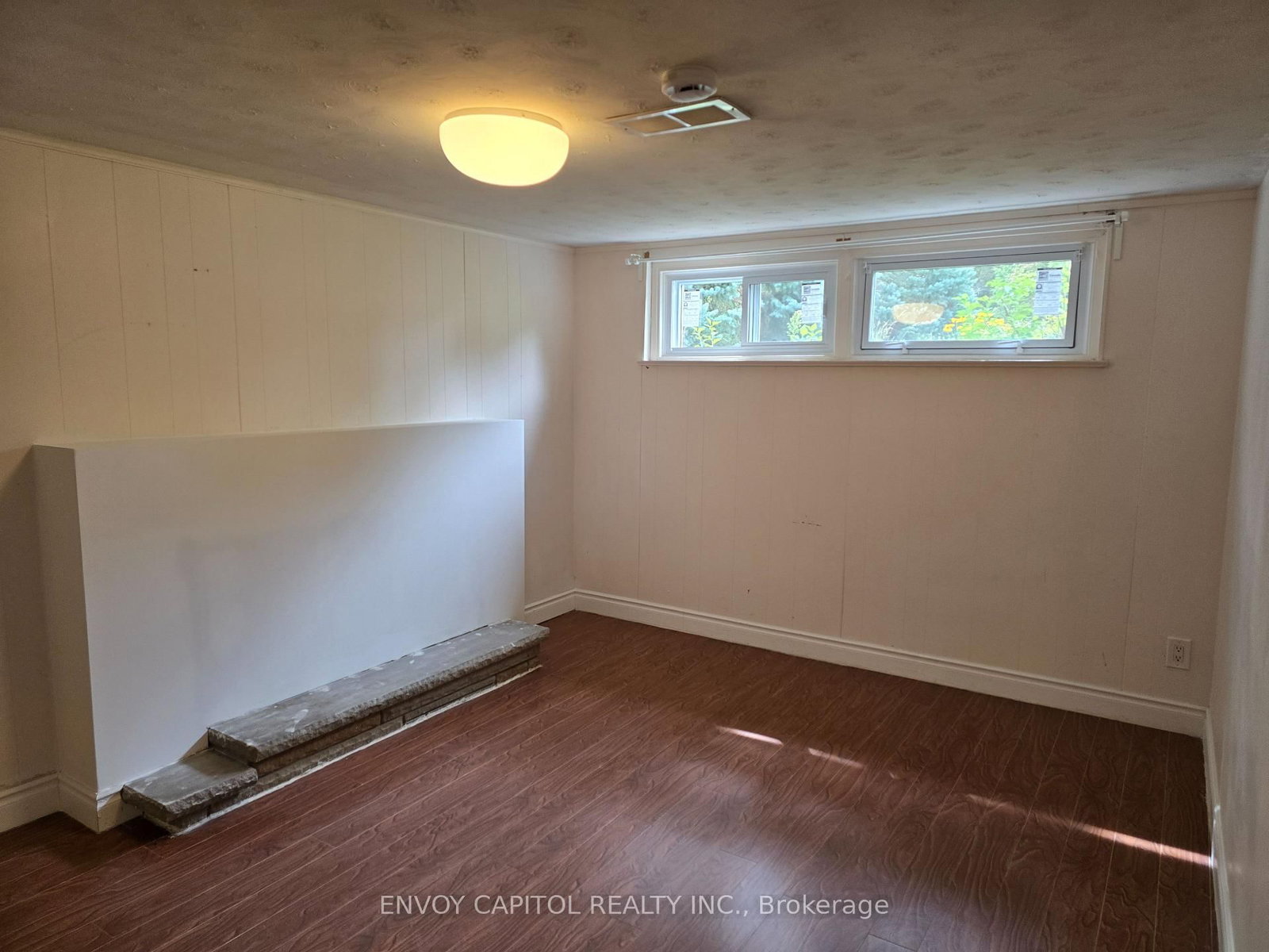 Basement 1 BR - 6 Arrowstook Road, Toronto 4