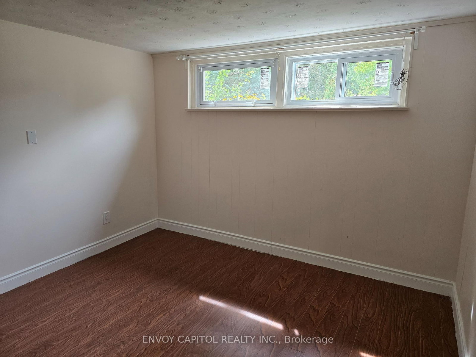 Basement 1 BR - 6 Arrowstook Road, Toronto 5