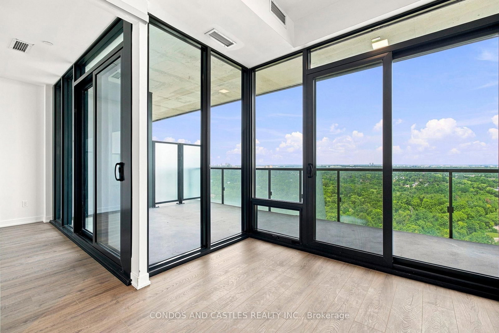 29 Green Trail Court • #3206 • Toronto, ON photo 42