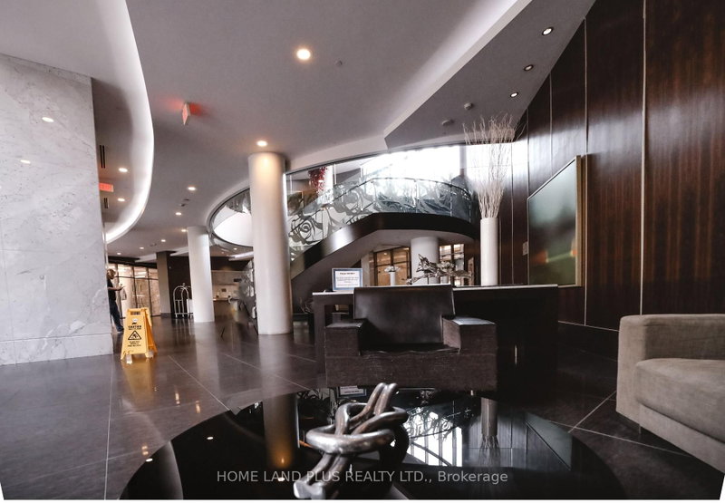2111 - 5168 Yonge Street