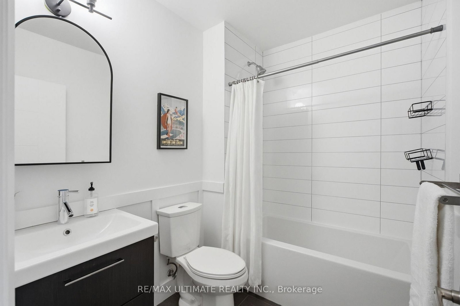 305 Winona Drive • Toronto, ON photo 27