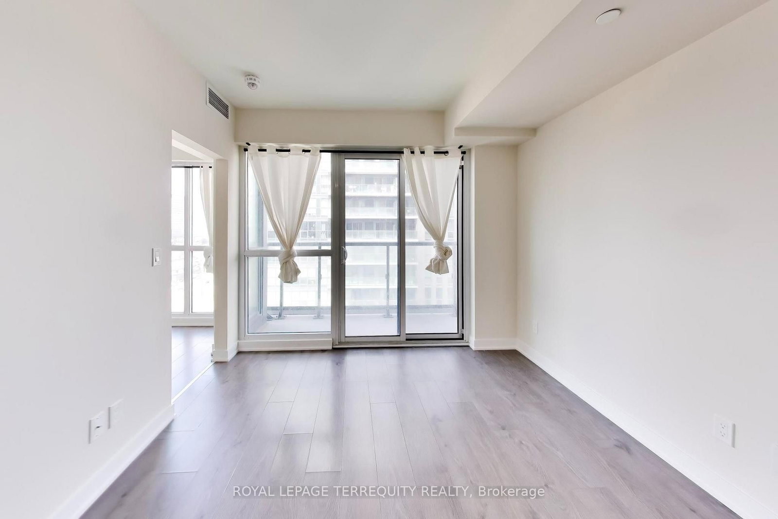 Condo for lease at 1803-2 Sonic Way, Toronto, Ontario, M3C 0P2 - Flemingdon Park - MLS: C13697352