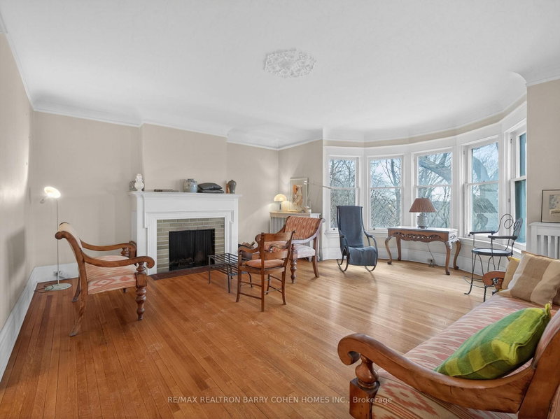 27 Old Yonge Toronto,ON M2P 1P6 — Photo 14