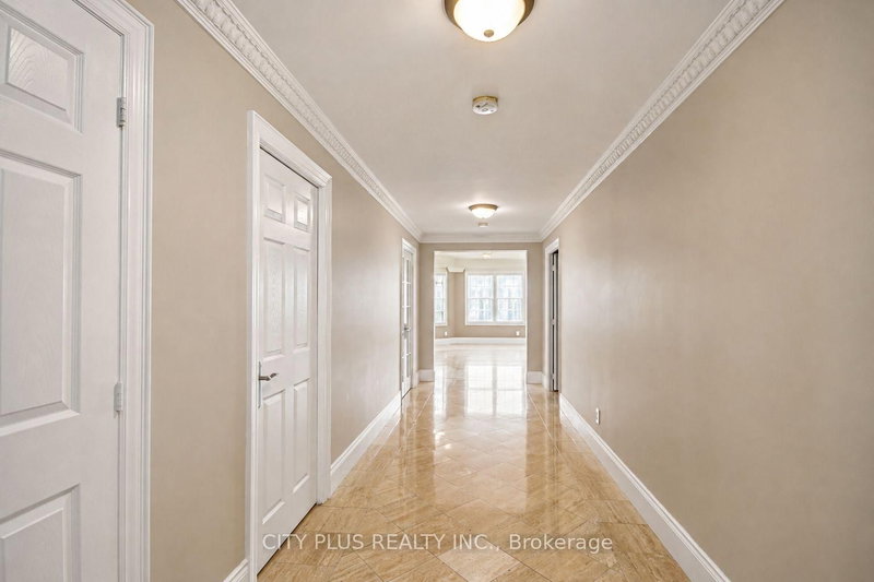 1521 - 80 Harrison Garden Boulevard