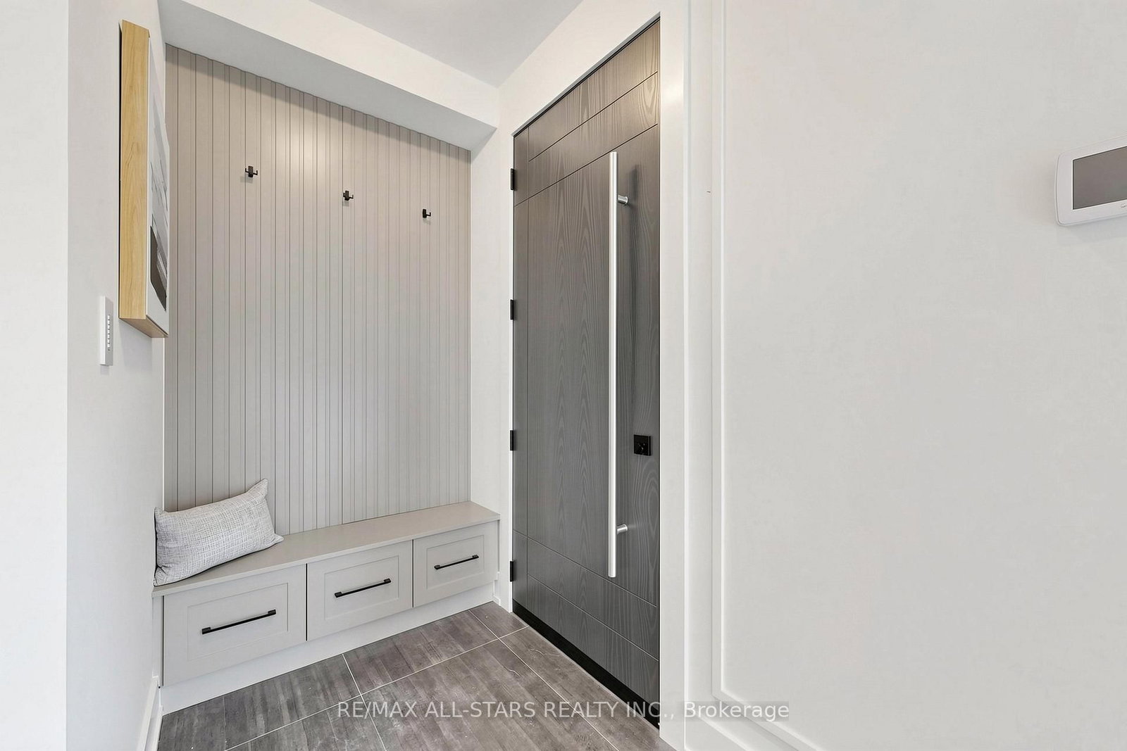 127 Banff Road • Toronto, ON photo 21