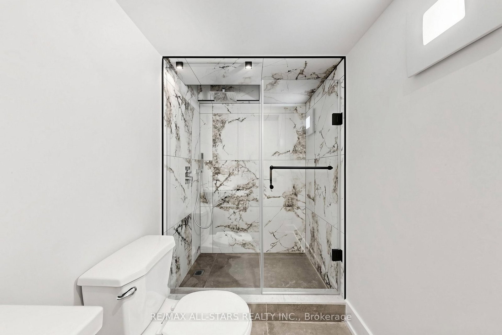 127 Banff Road • Toronto, ON photo 39