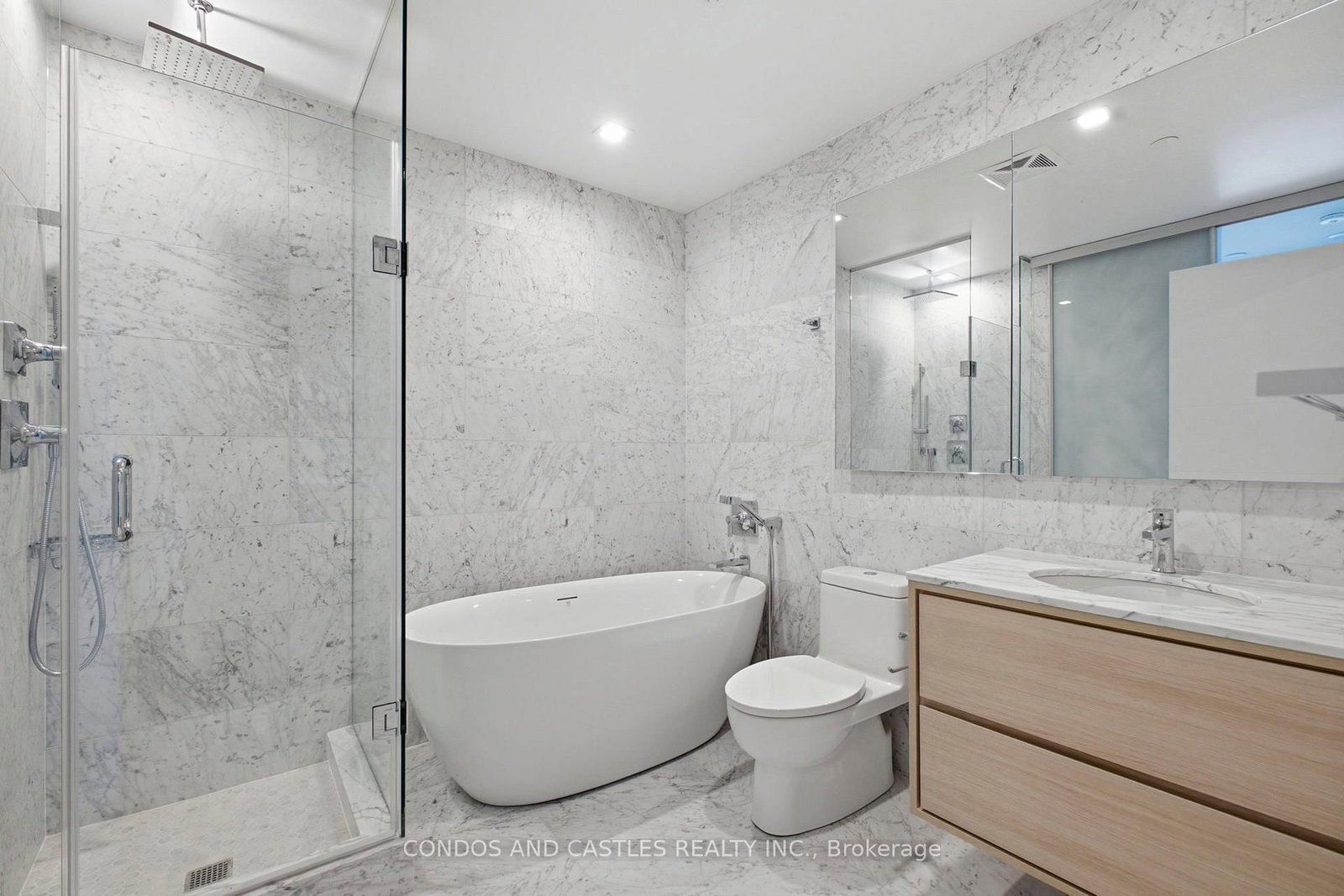 29 Green Trail Court • #2012 • Toronto, ON photo 36