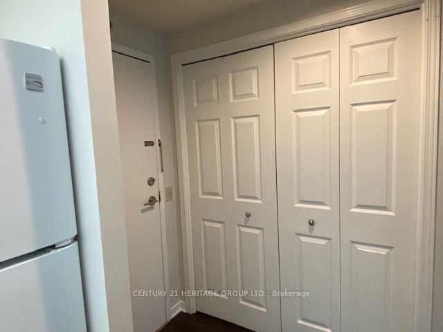 7 Bishop Avenue • #1204 • Toronto, ON photo 10