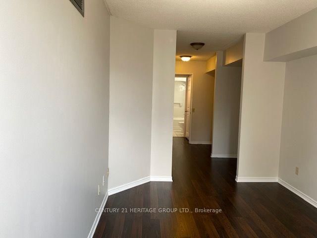 7 Bishop Avenue • #1204 • Toronto, ON photo 15