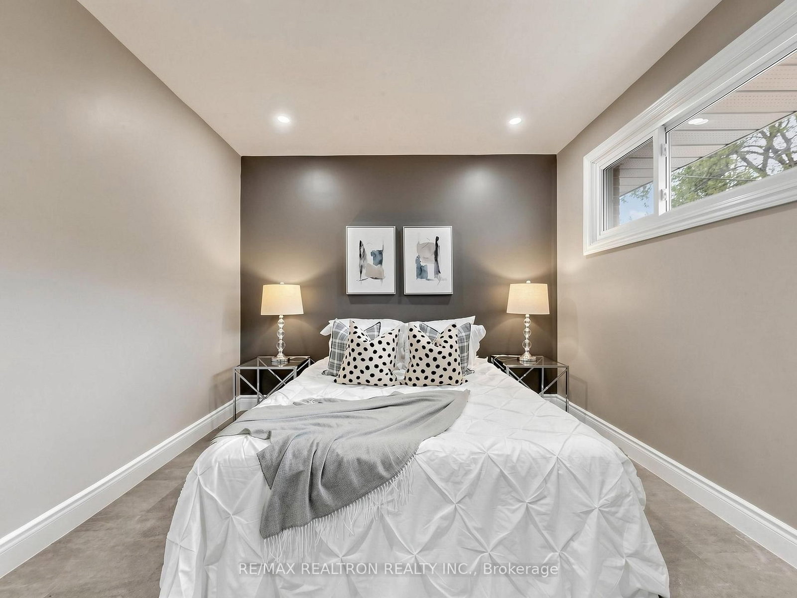 56 Ternhill Crescent • Toronto, ON photo 18