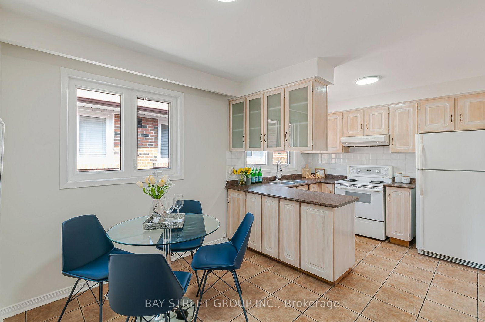 89 Mintwood Drive • Toronto, ON photo 8