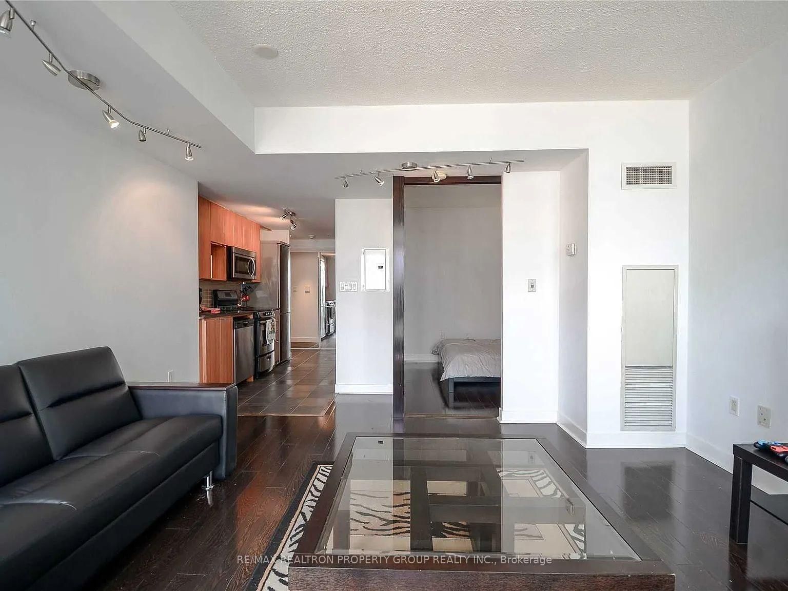 11 Brunel Court • #2605 • Toronto, ON photo 11