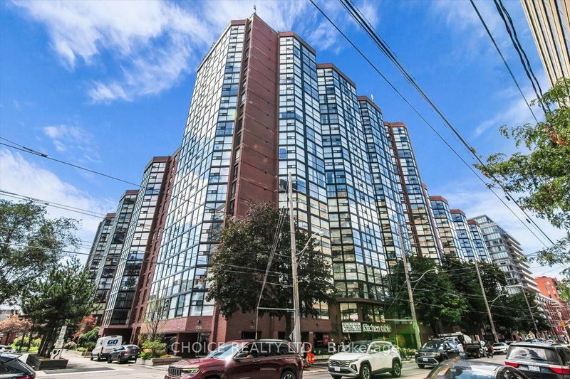 1202 - 705 King Street W