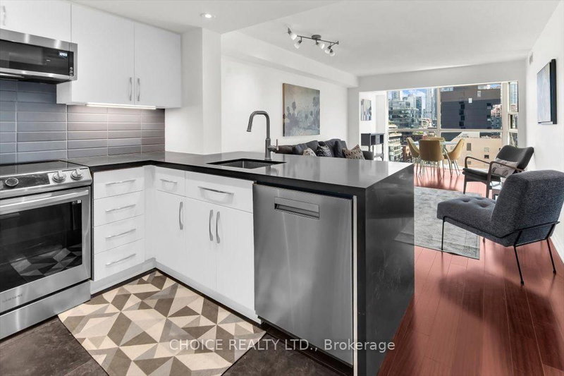 1202 - 705 King Street W