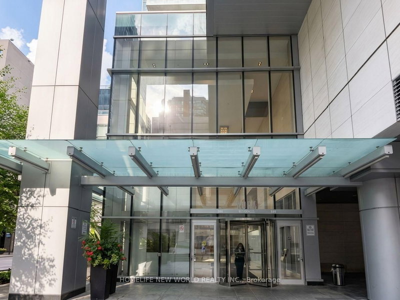 6101 - 388 Yonge Street