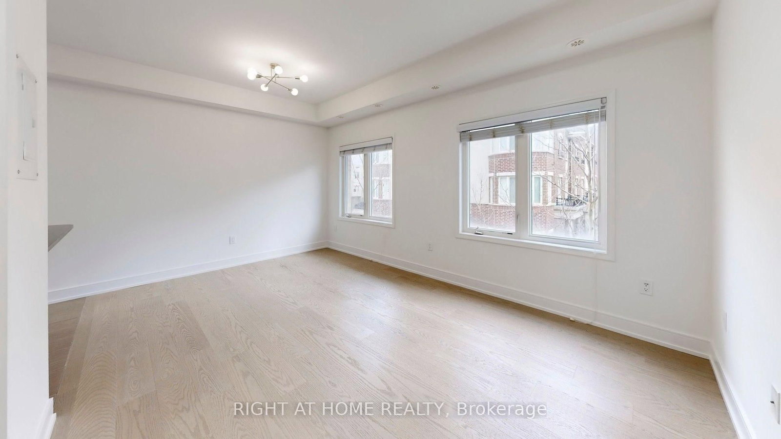19 Coneflower Crescent • #258 • Toronto, ON photo 14