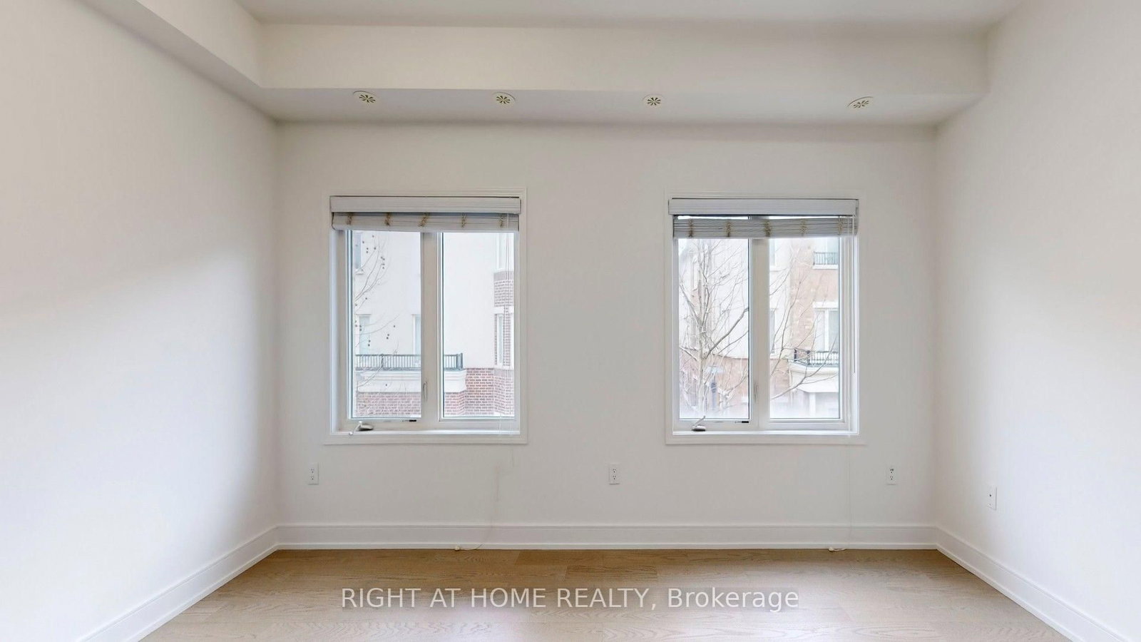 19 Coneflower Crescent • #258 • Toronto, ON photo 19