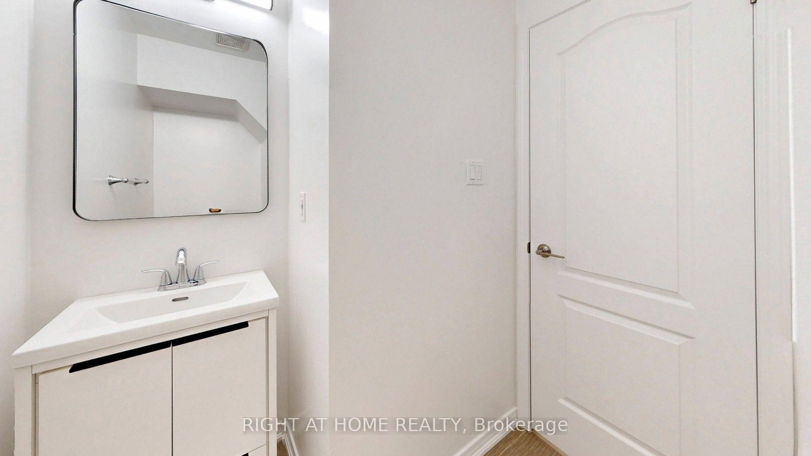 19 Coneflower Crescent • #258 • Toronto, ON photo 20