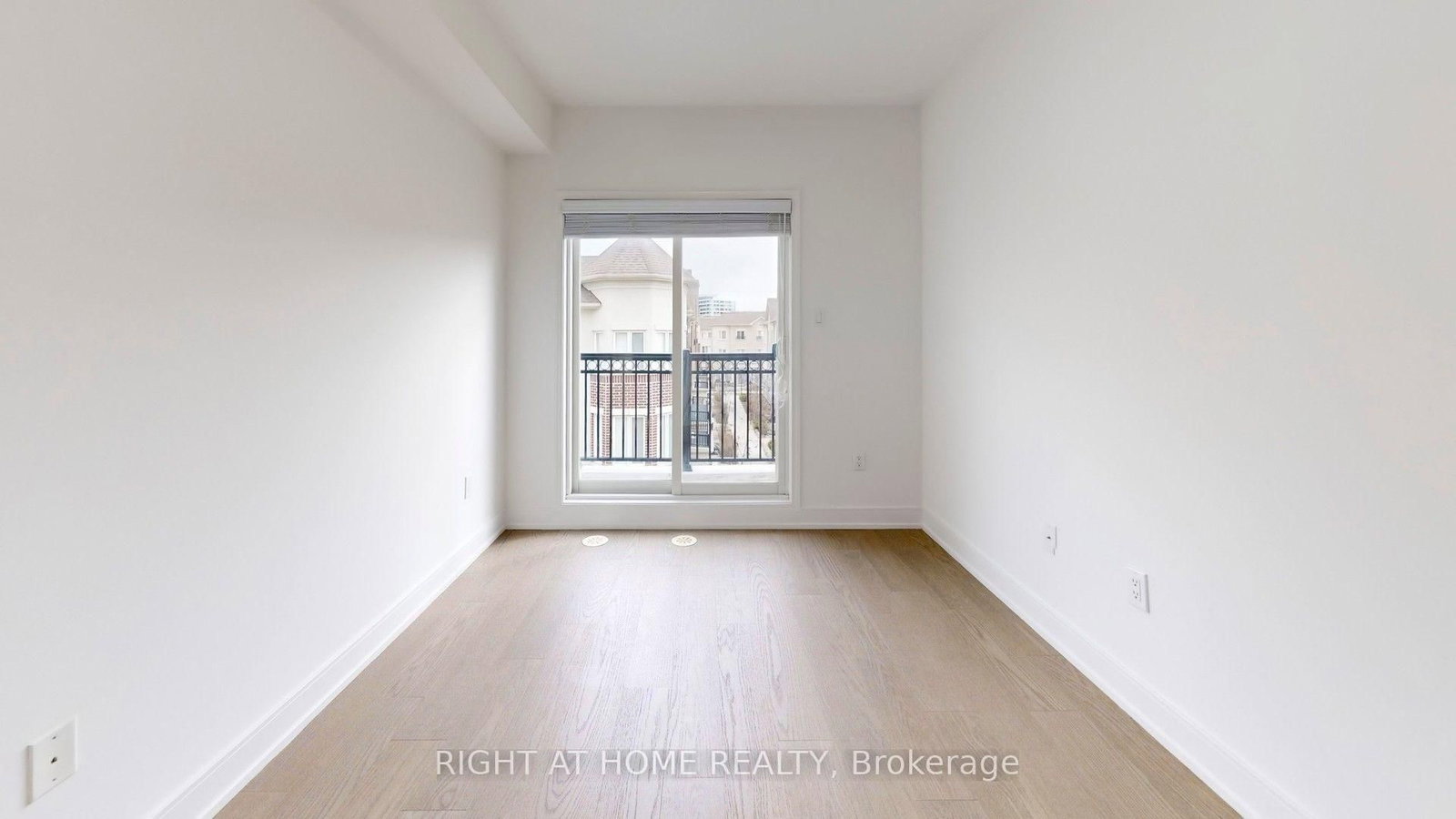 19 Coneflower Crescent • #258 • Toronto, ON photo 23
