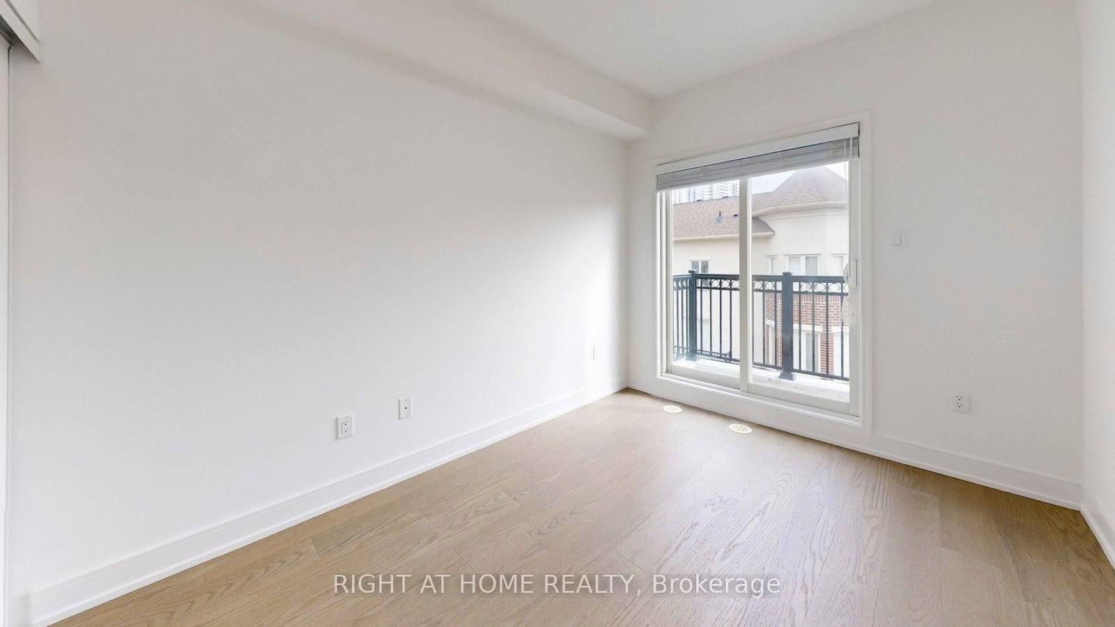 19 Coneflower Crescent • #258 • Toronto, ON photo 24