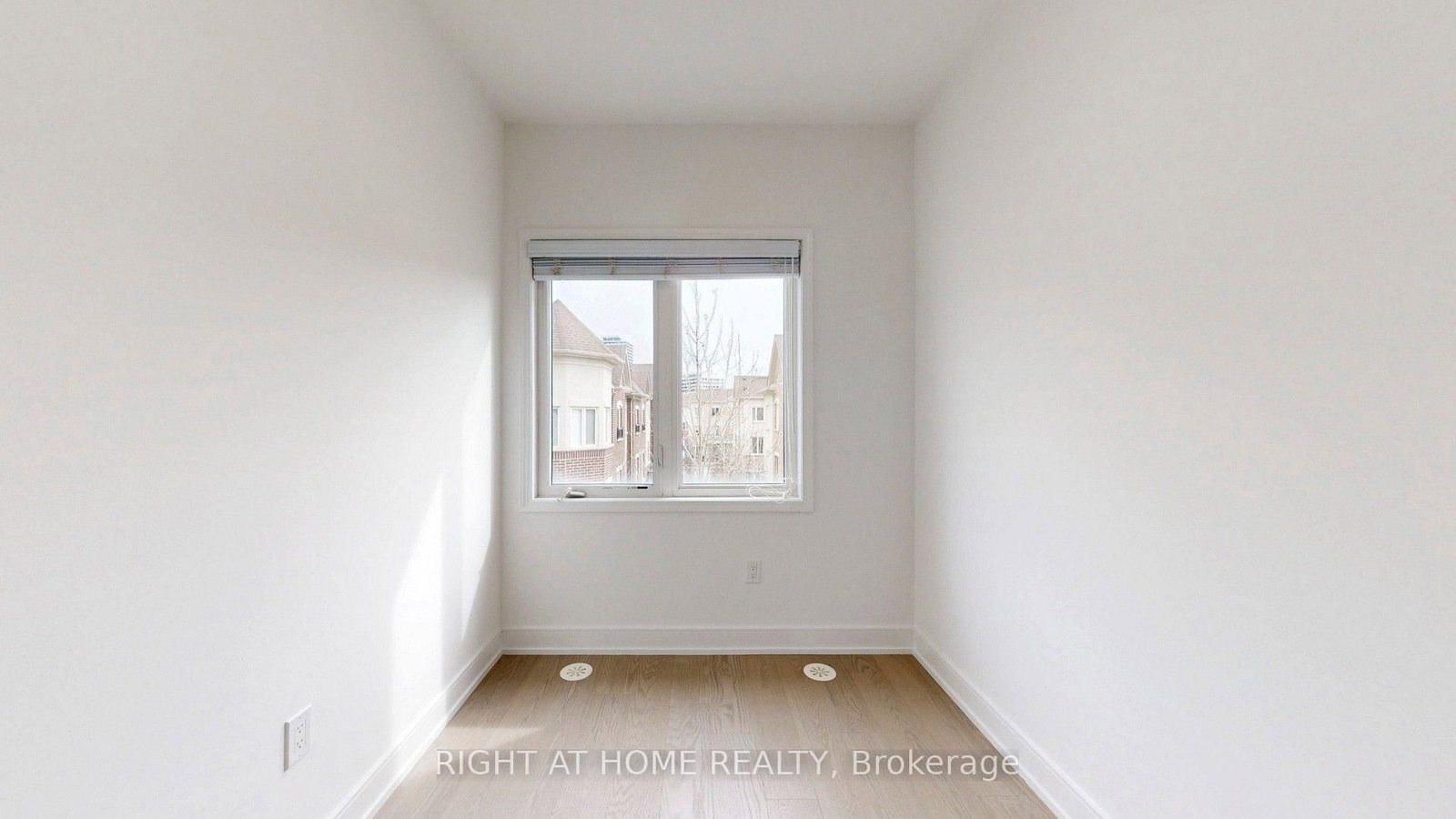 19 Coneflower Crescent • #258 • Toronto, ON photo 26