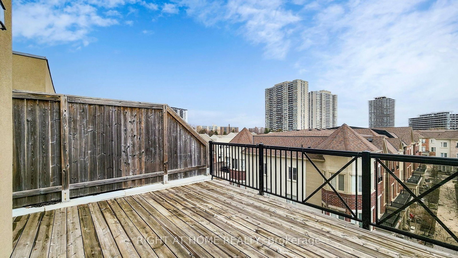 19 Coneflower Crescent • #258 • Toronto, ON photo 36