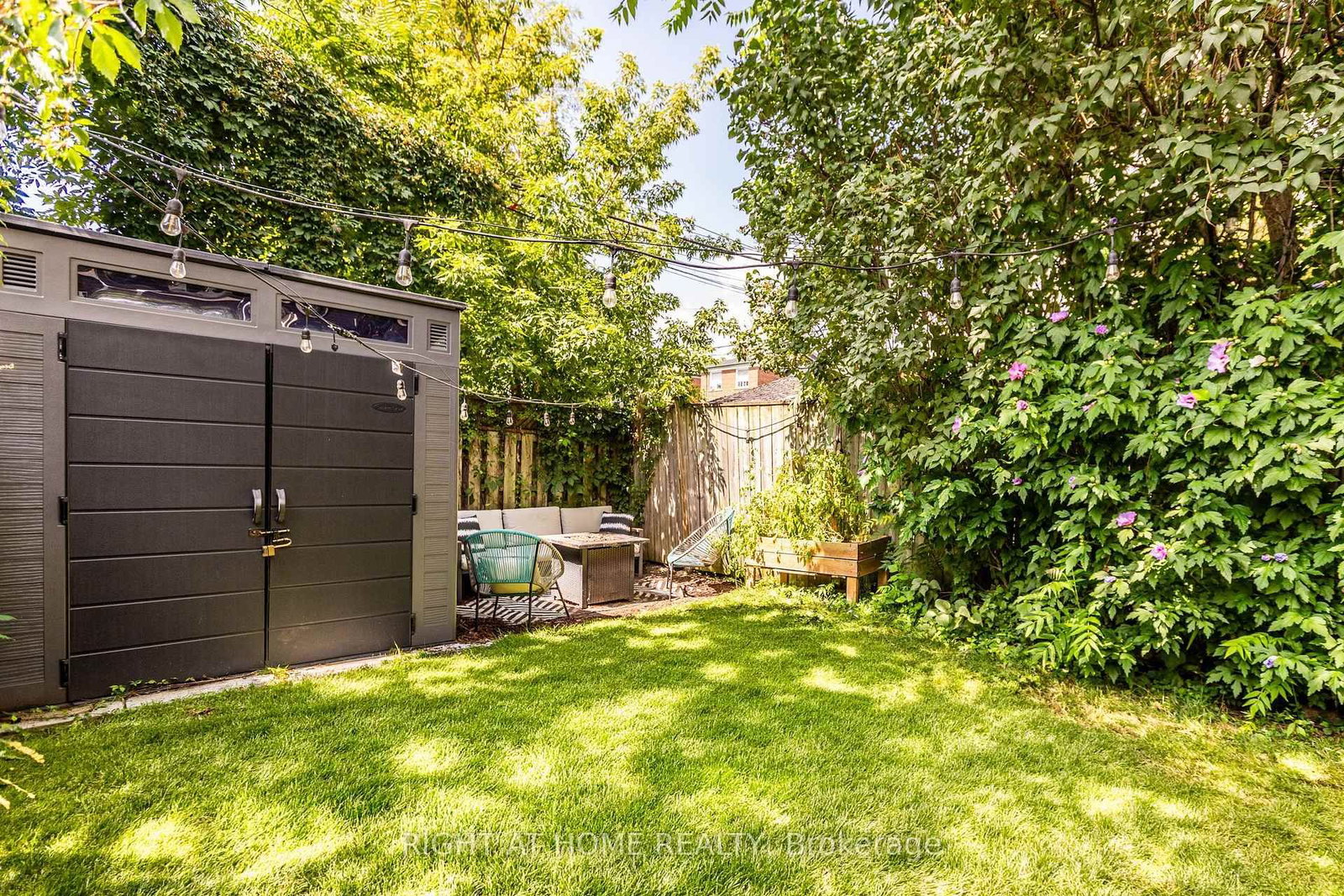386 Winona Drive • Toronto, ON photo 37