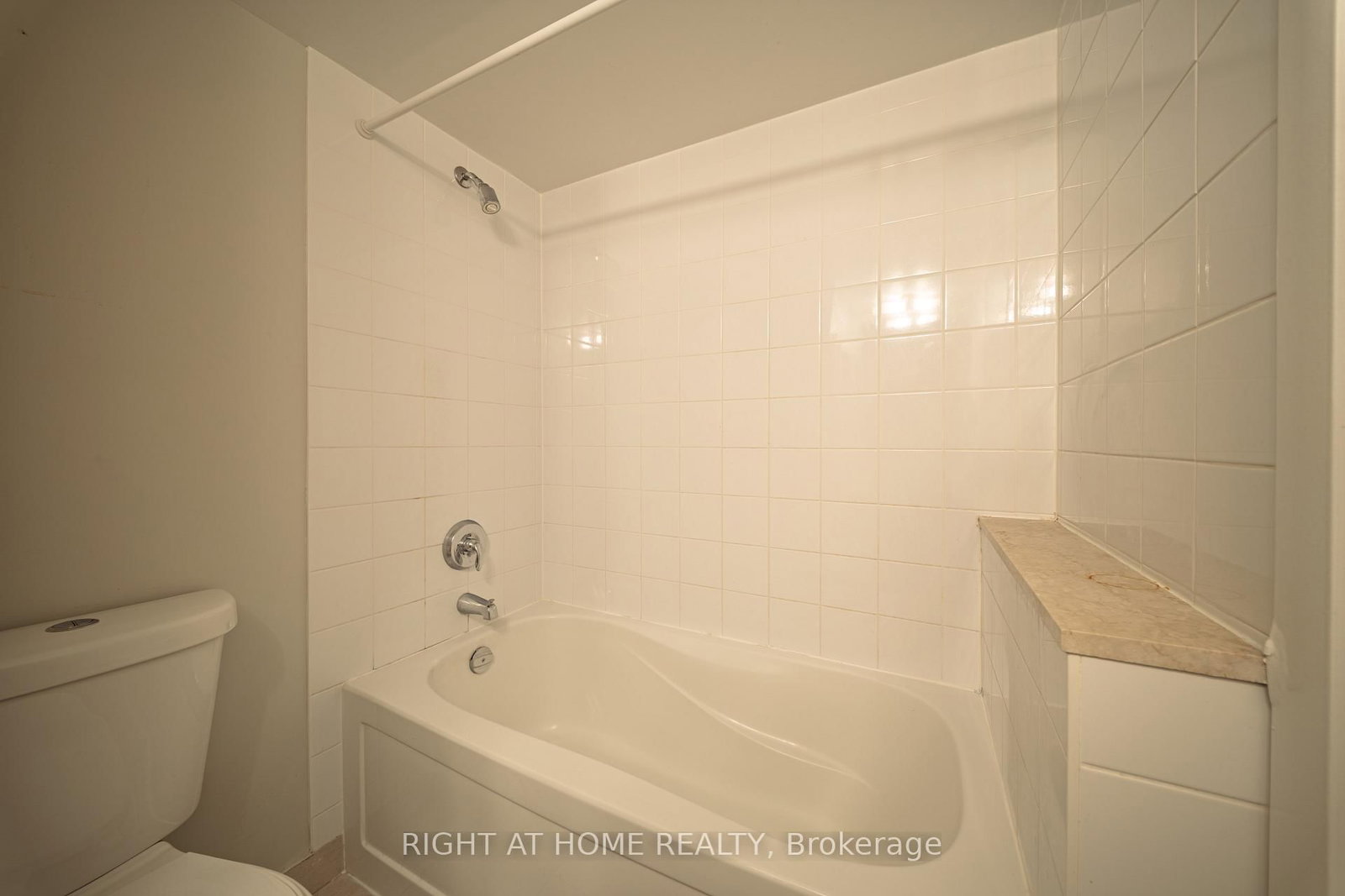 215 Fort York Boulevard • #1206 • Toronto, ON photo 15