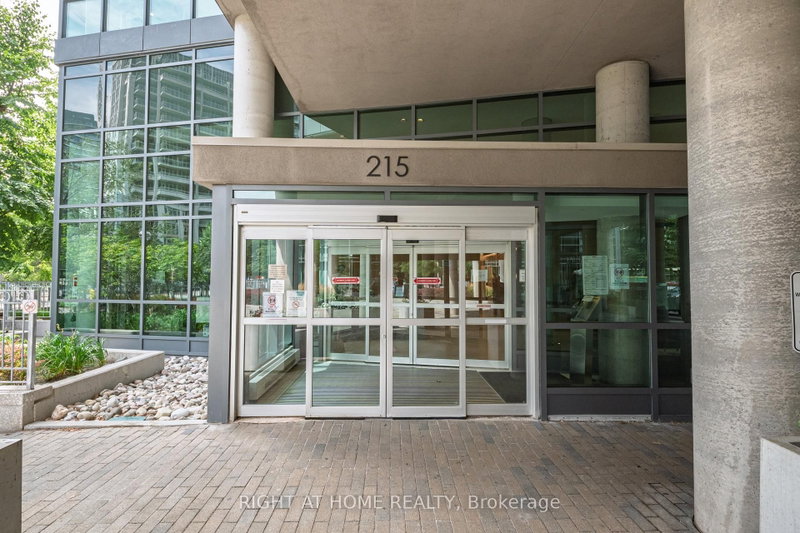 1206 - 215 Fort York Boulevard