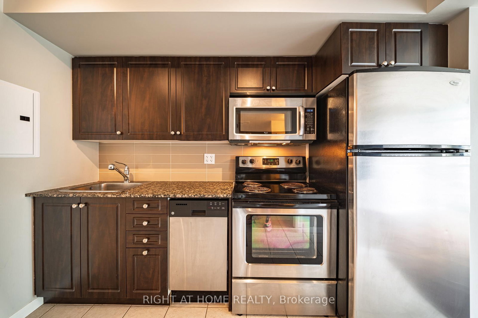215 Fort York Boulevard • #1206 • Toronto, ON photo 7