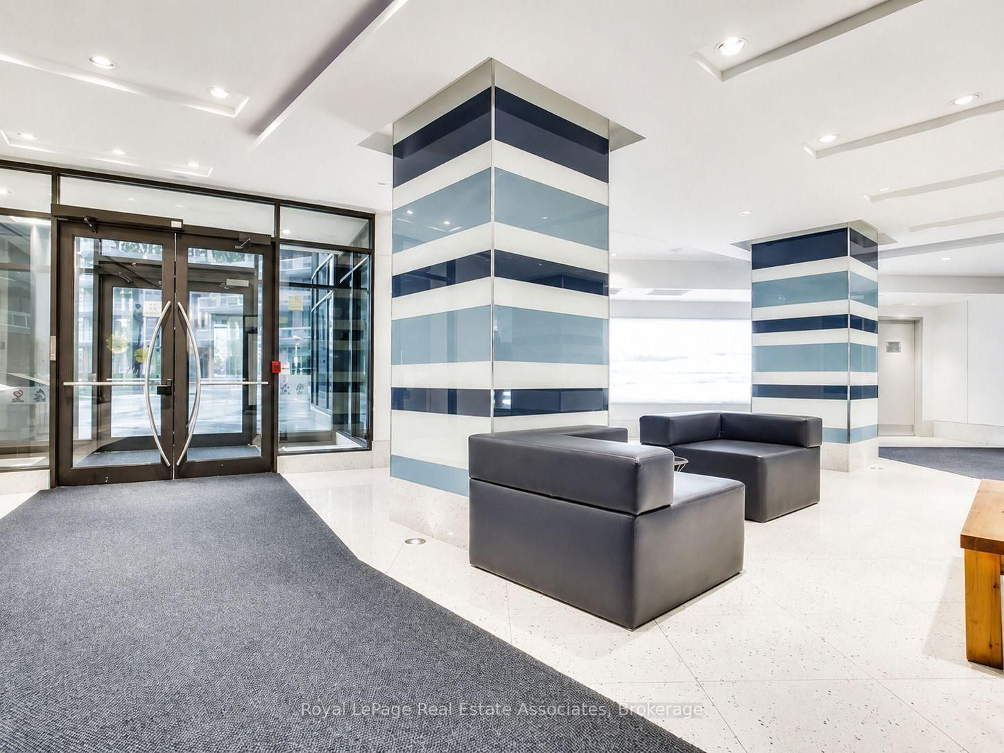 Condo for lease at 311-600 Fleet Street, Toronto, Ontario, M5V 1B7 - Niagara - MLS: C13699208