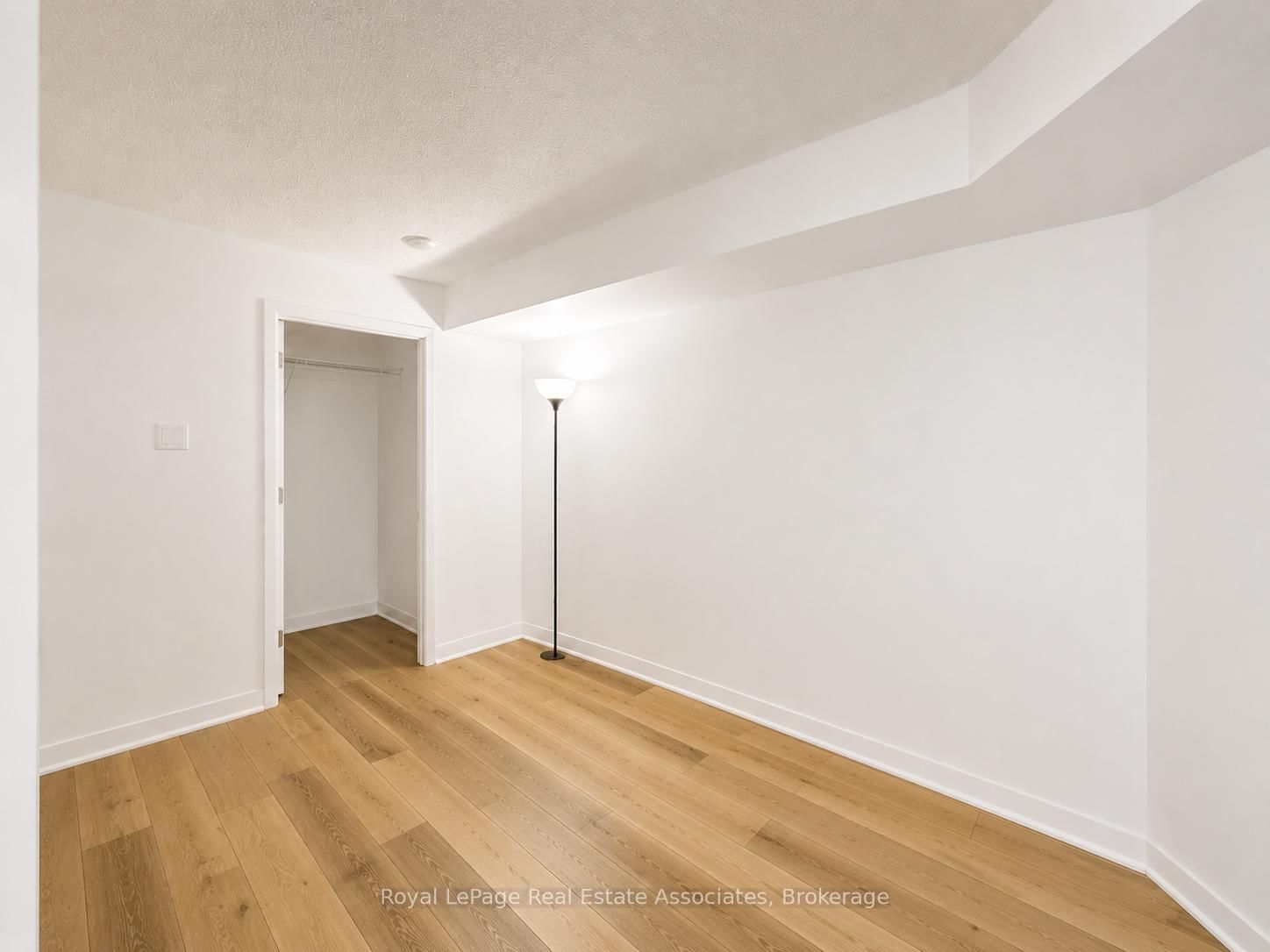 Condo for lease at 311-600 Fleet Street, Toronto, Ontario, M5V 1B7 - Niagara - MLS: C13699208