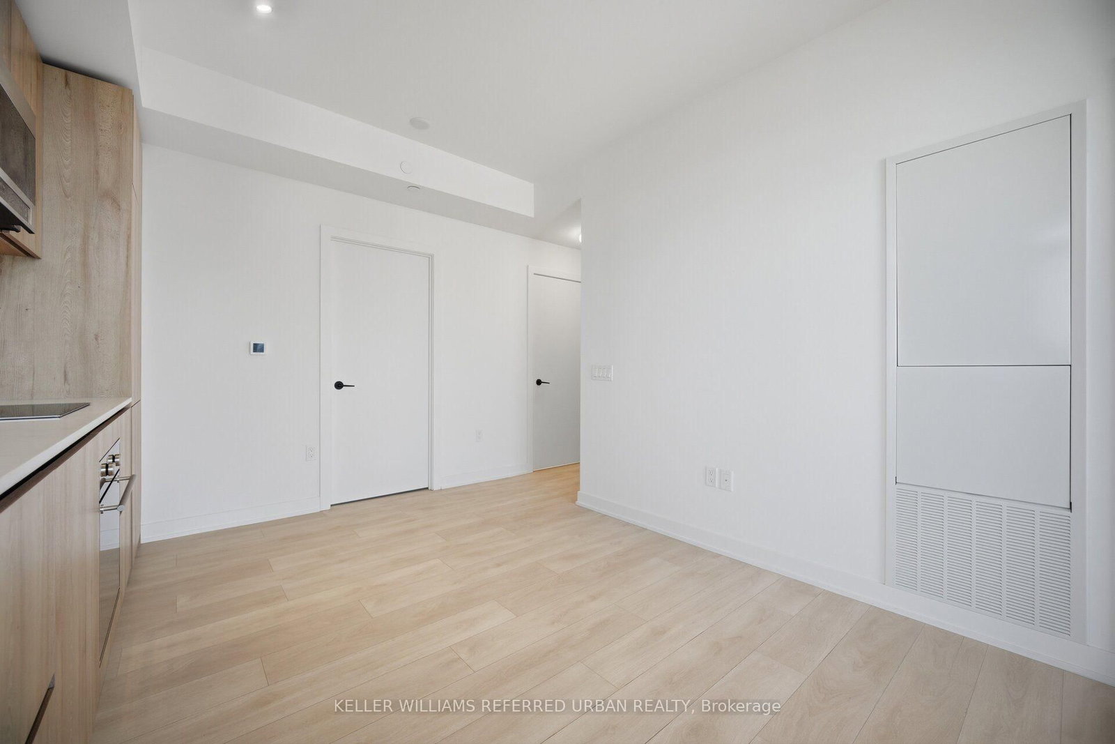 117 Broadway Avenue, Unit 1611 - Photo 6
