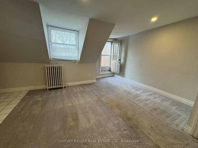 301 - 676 Huron Street