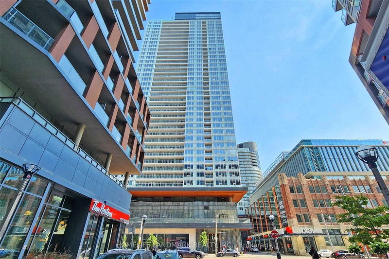 1616 - 19 Bathurst Street