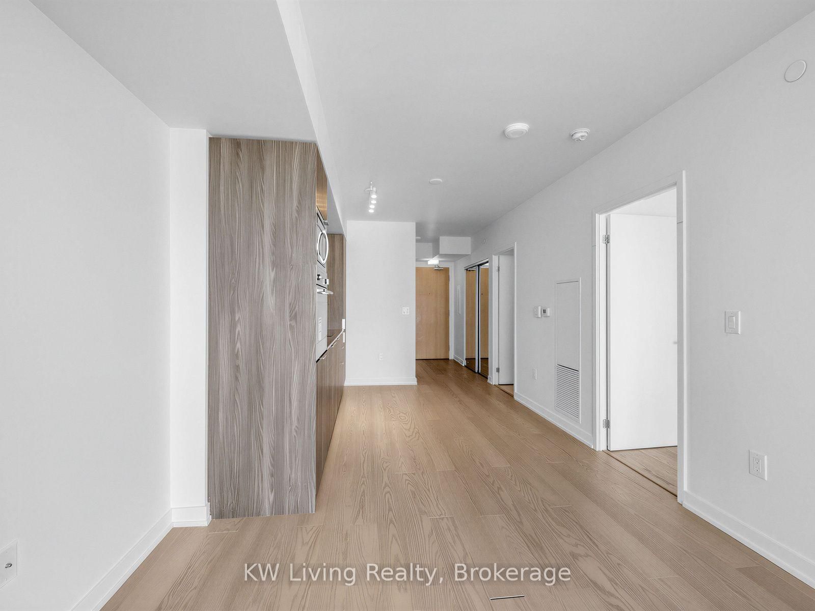 11 Wellesley Street • #4309 • Toronto, ON photo 11