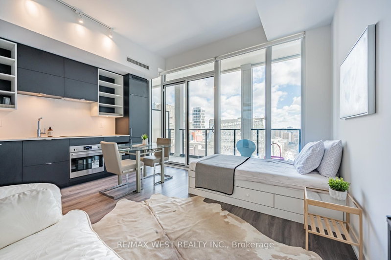 1218 - 20 Edward Street