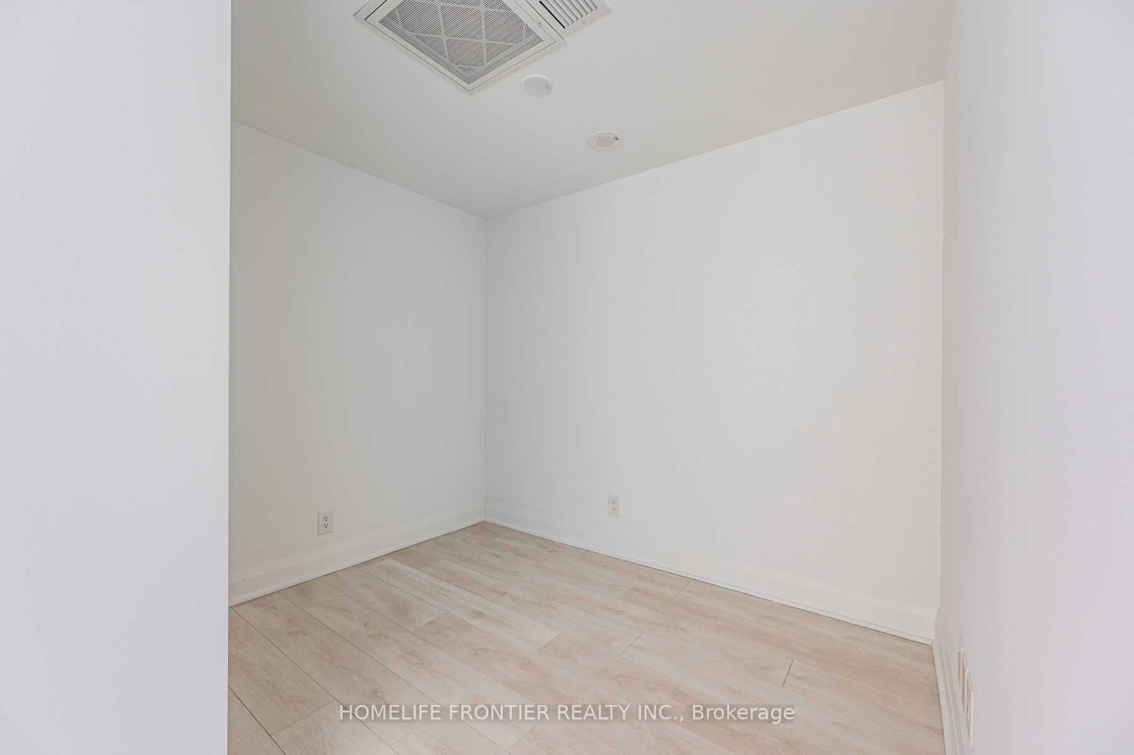 33 Frederick Todd Way • #516 • Toronto, ON photo 12