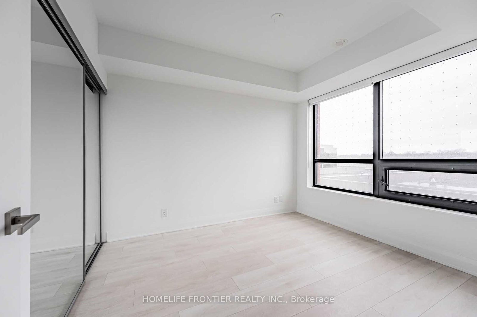 33 Frederick Todd Way • #516 • Toronto, ON photo 15