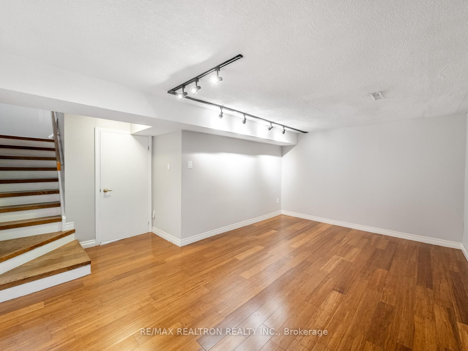 43 Wild Gingerway Road • Toronto, ON photo 25