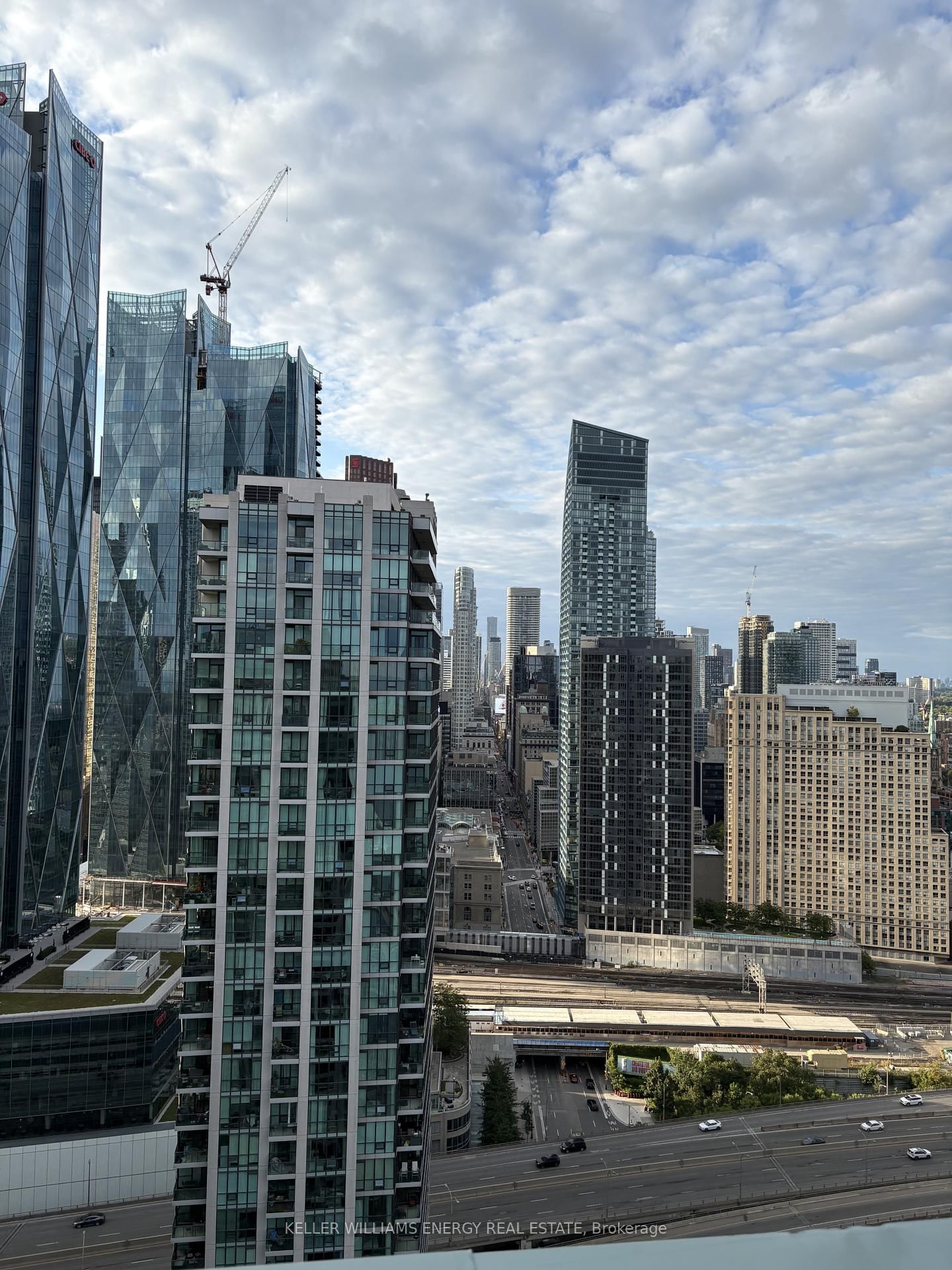 10 Yonge Street • #1604 • Toronto, ON photo 39