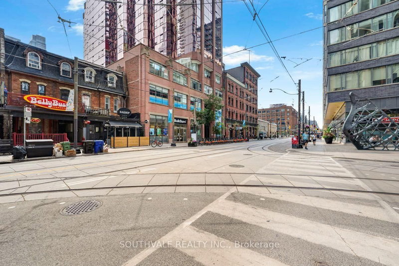 1107 - 393 King St. W