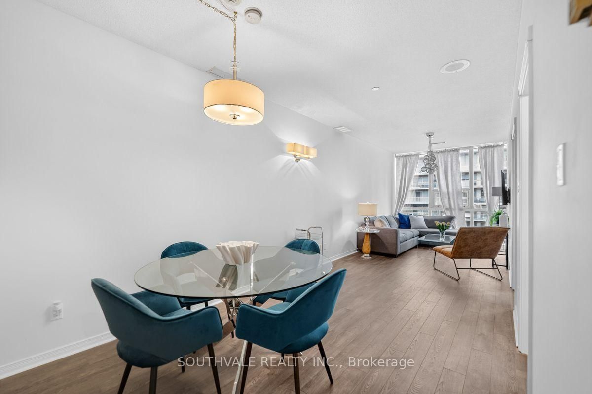 393 King St. W • #1107 • Toronto, ON photo 13