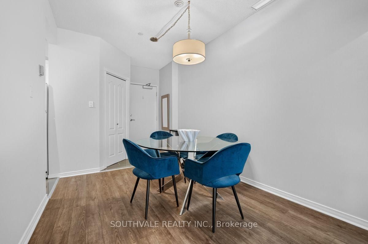 393 King St. W • #1107 • Toronto, ON photo 18