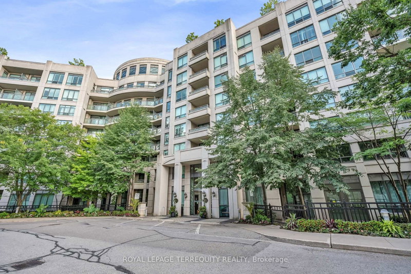 402 - 205 The Donway W W