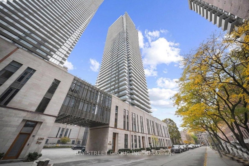 2910 - 65 St Mary Street
